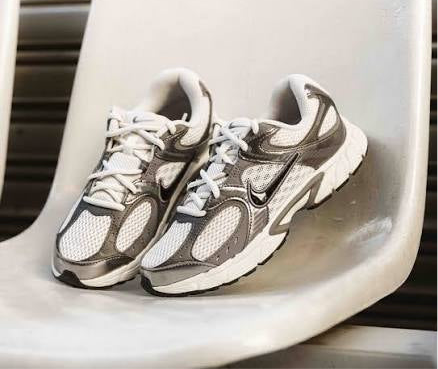 Djecije tenisice Nike V5 RNR HQ6411-003 za stariju djecu brojevi 35.5 -40