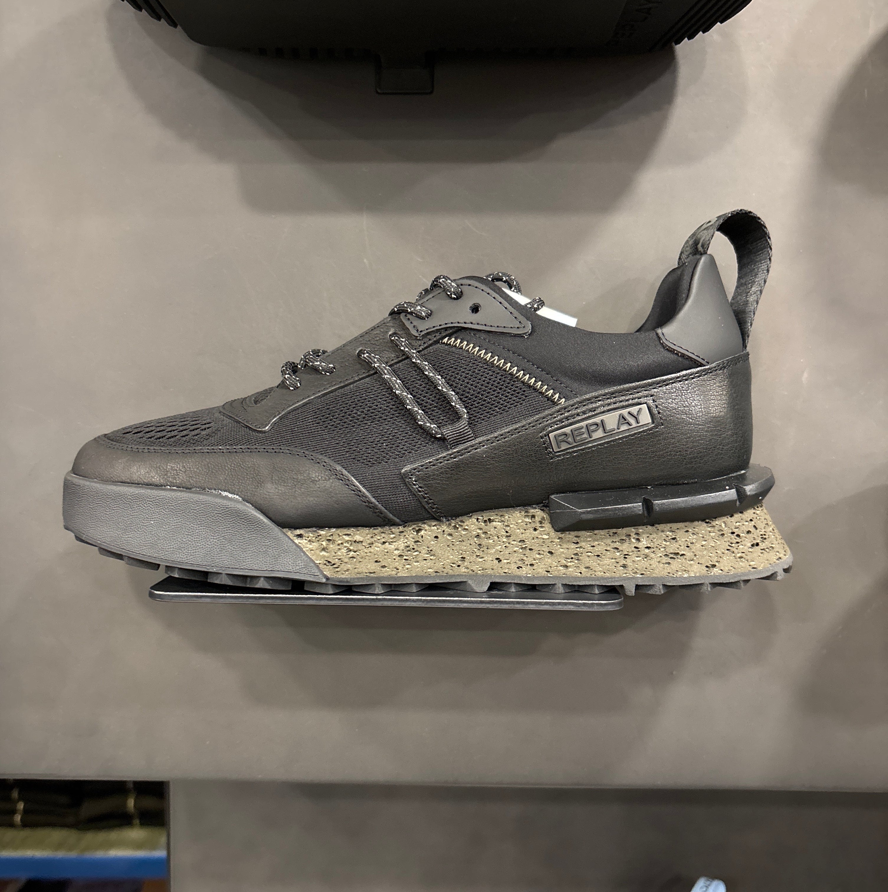 REPLAY FIELD JUPITER ENGINEREED RS1P0072L-003 muške tenisice