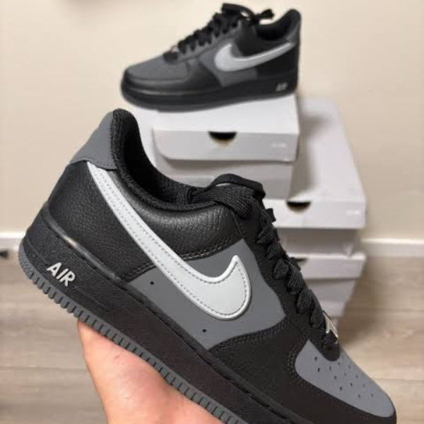 Muške tenisice Nike Air Force 1 Low 07 LV8 "Black Light Smoke" IR1475-010