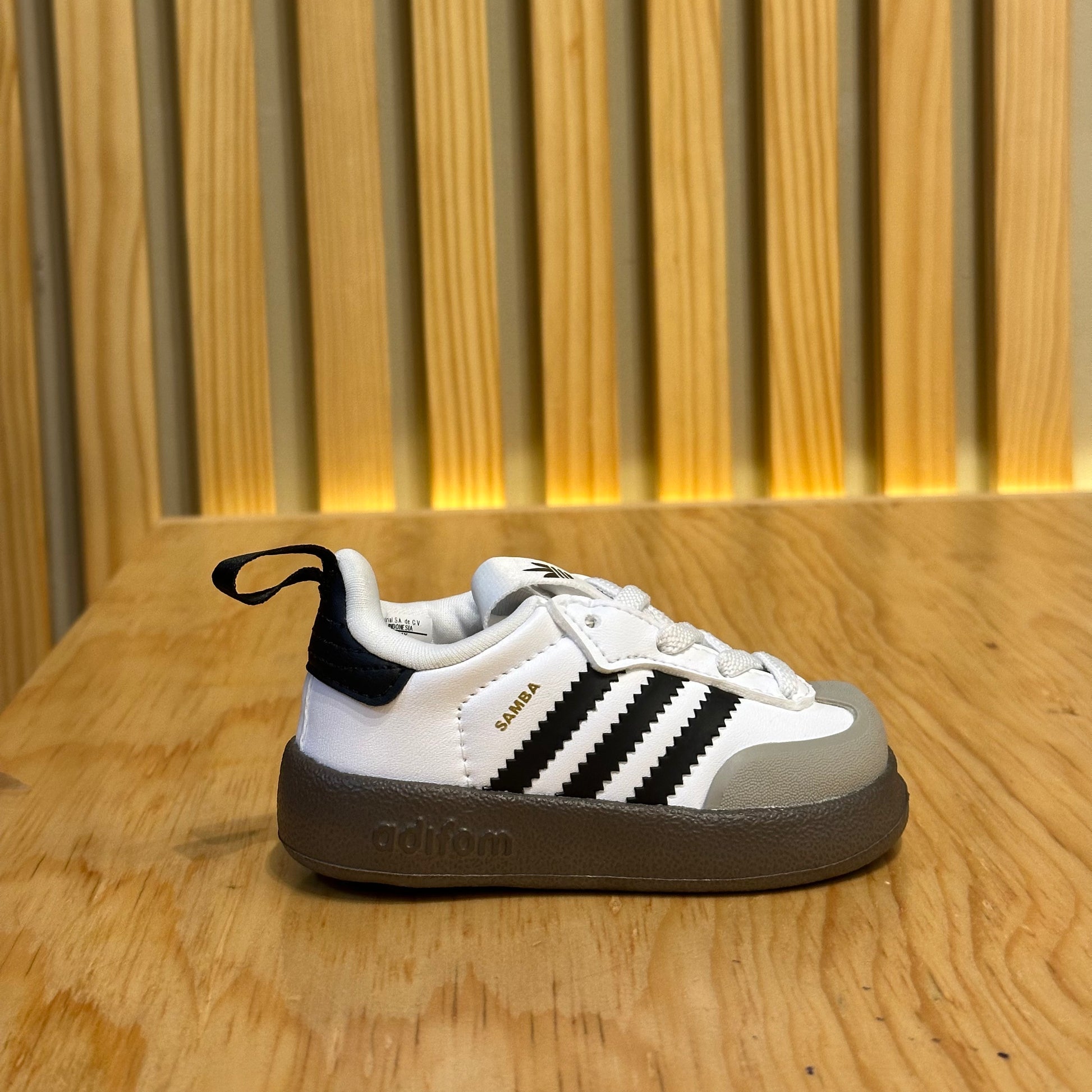 Djecije infants tenisice Adifoam Samba IH3506 bijelo crne