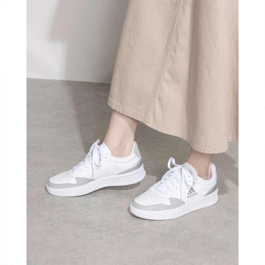 Adidas Kantana IG9823 ženske tenisice u boji bijelo/srebrene