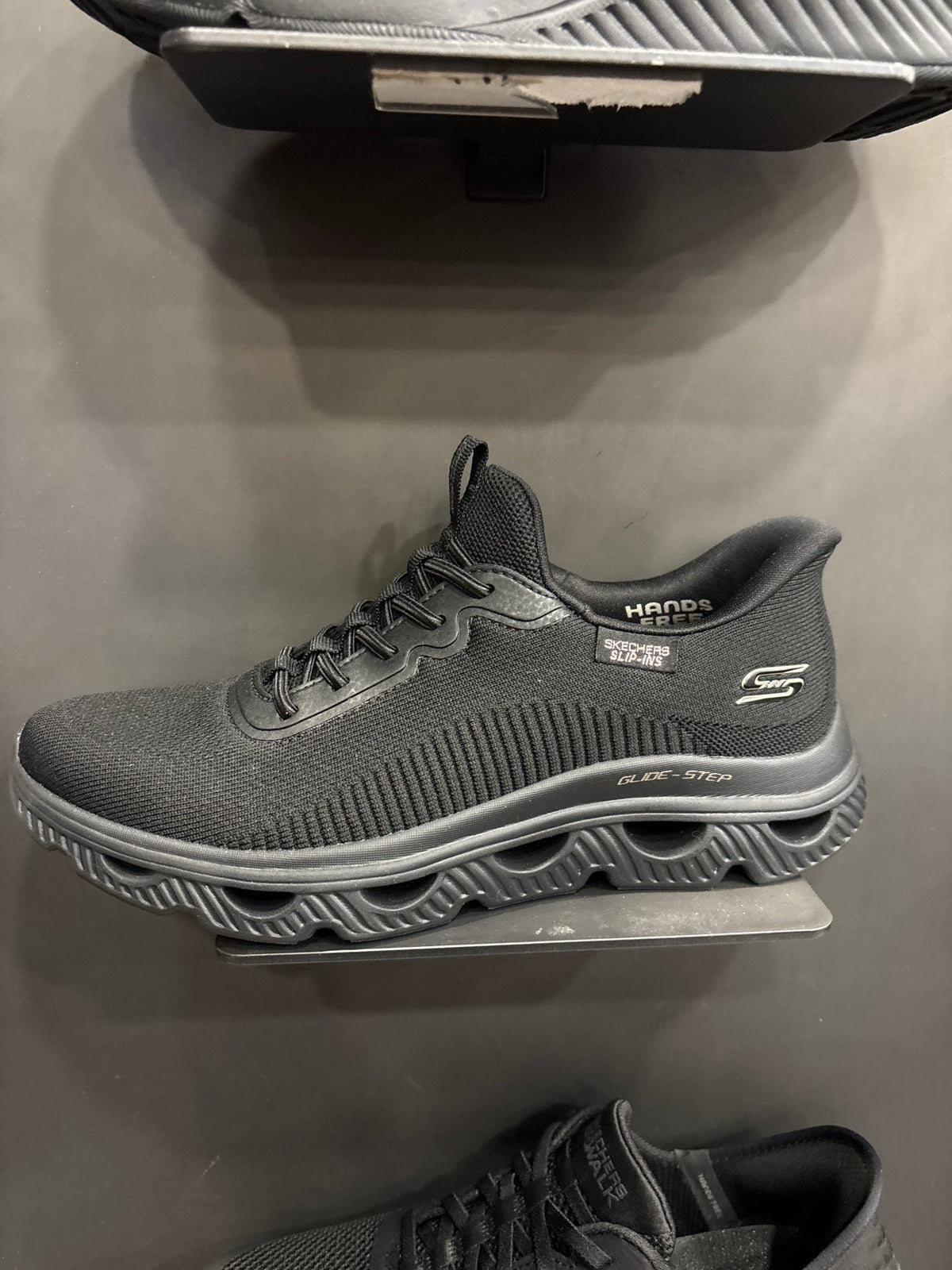 Skechers Slip-ins BOBS Sport Arc Waves ženske tenisice - crne 117629-BBK - Kliker doo Siroki Brijeg